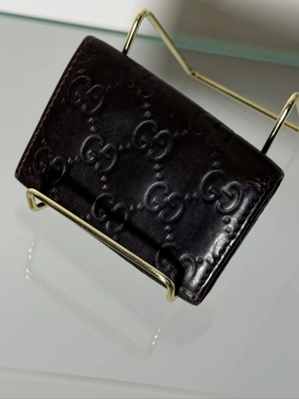 Authentic Gucci Brown Embossed Leather Key Pouch - Picture 2 of 6